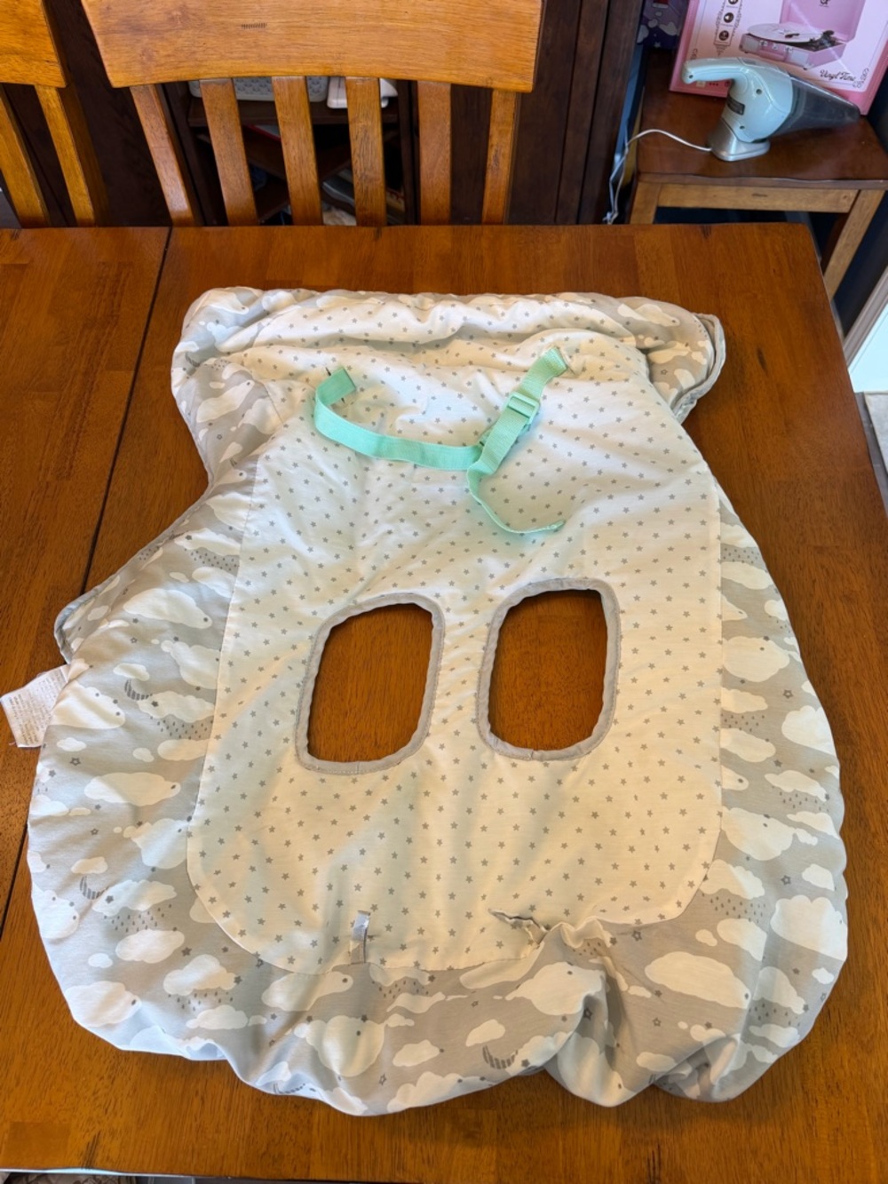 Go by goldbug Baby shopping cart cover - gray clouds